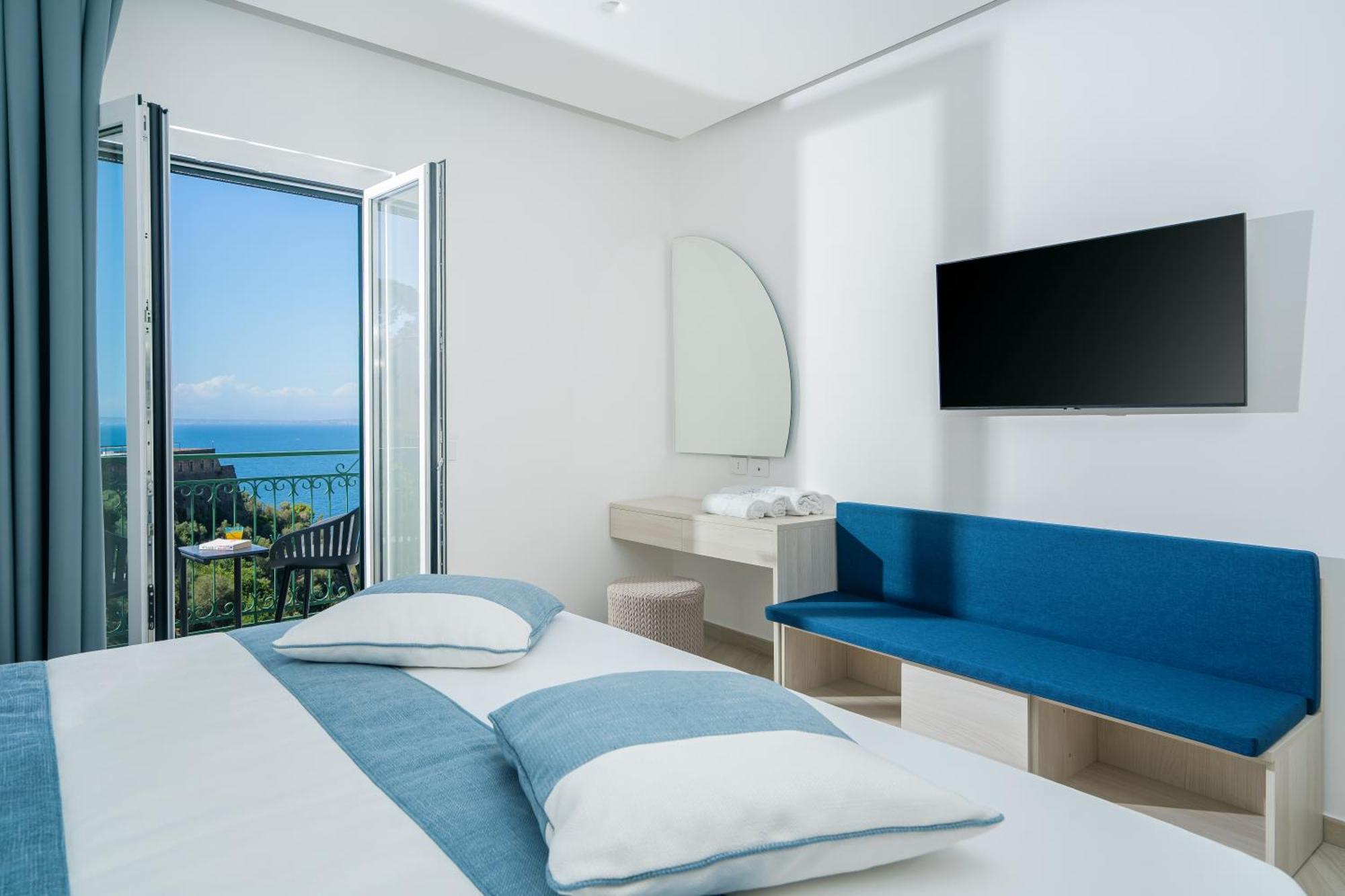 ויקו אקוונסה Sea View Deluxe Apartments מראה חיצוני תמונה