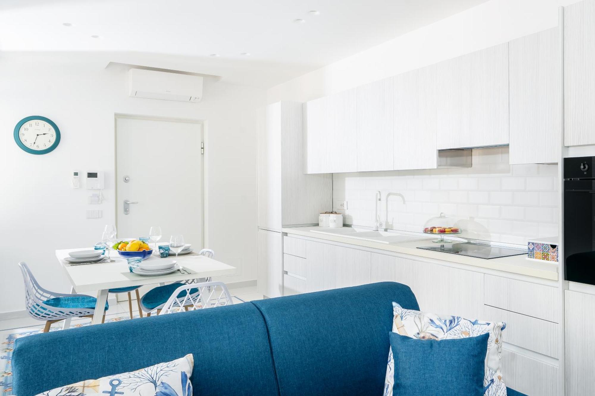 ויקו אקוונסה Sea View Deluxe Apartments מראה חיצוני תמונה